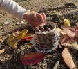 ［保育士ブログ］今月は子どもたちと、落ち葉のリースを作りました！ 写真